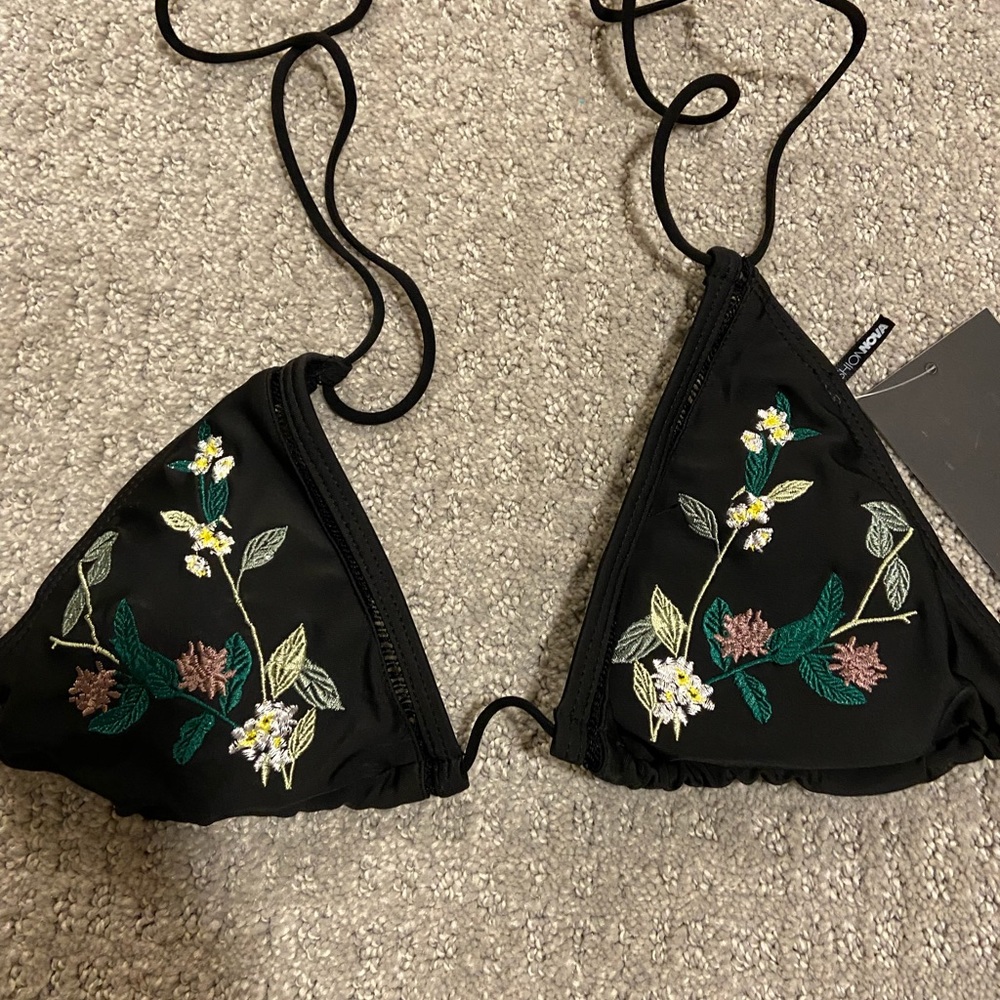 NWT back bikini top